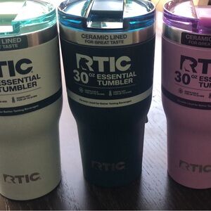 New RTIC 30 Oz Essential Tumbler SOLD